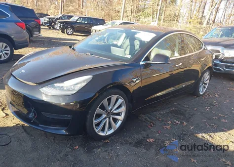 2018 Tesla Model 3 Long Range/Performance из США, поврежденный, VIN 5YJ3E1EB3JF109358